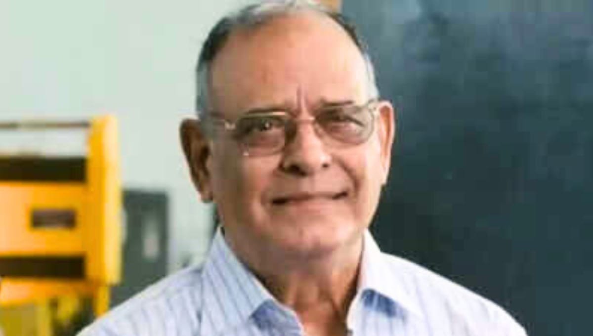Veteran actor Achyut Potdar passes away at 91 in Thane, remembered for his role in 3 Idiots.